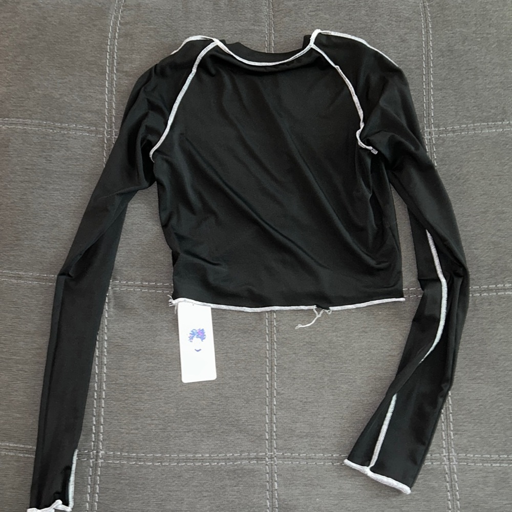 Reverse Stitching Women’s black long sleeve